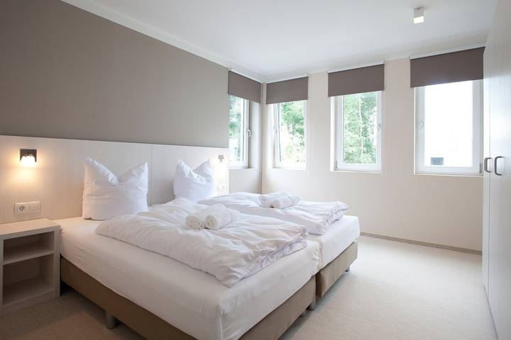 Ferienhaus für 8 Personen, mit Terrasse und Sauna in Sellin - 4