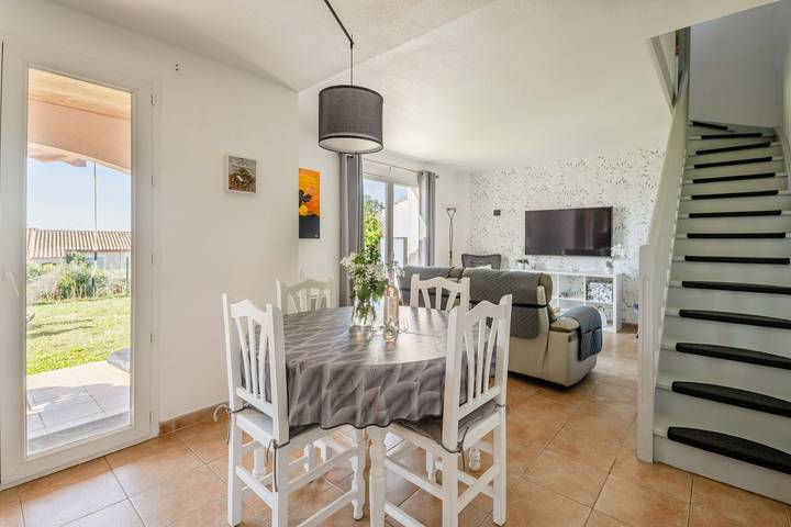 Casa vacacional junto al lago de Jouarres in Homps, Region de Narbonne