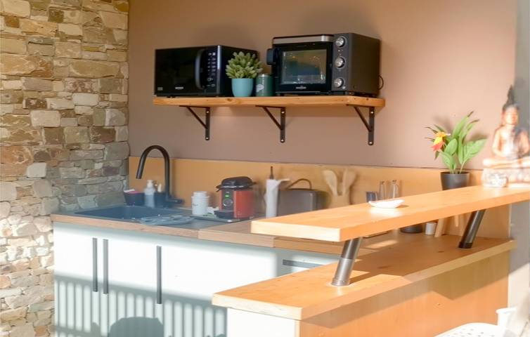 Location de vacances pour 2 personnes, avec piscine et terrasse à Solliès-Pont - 4