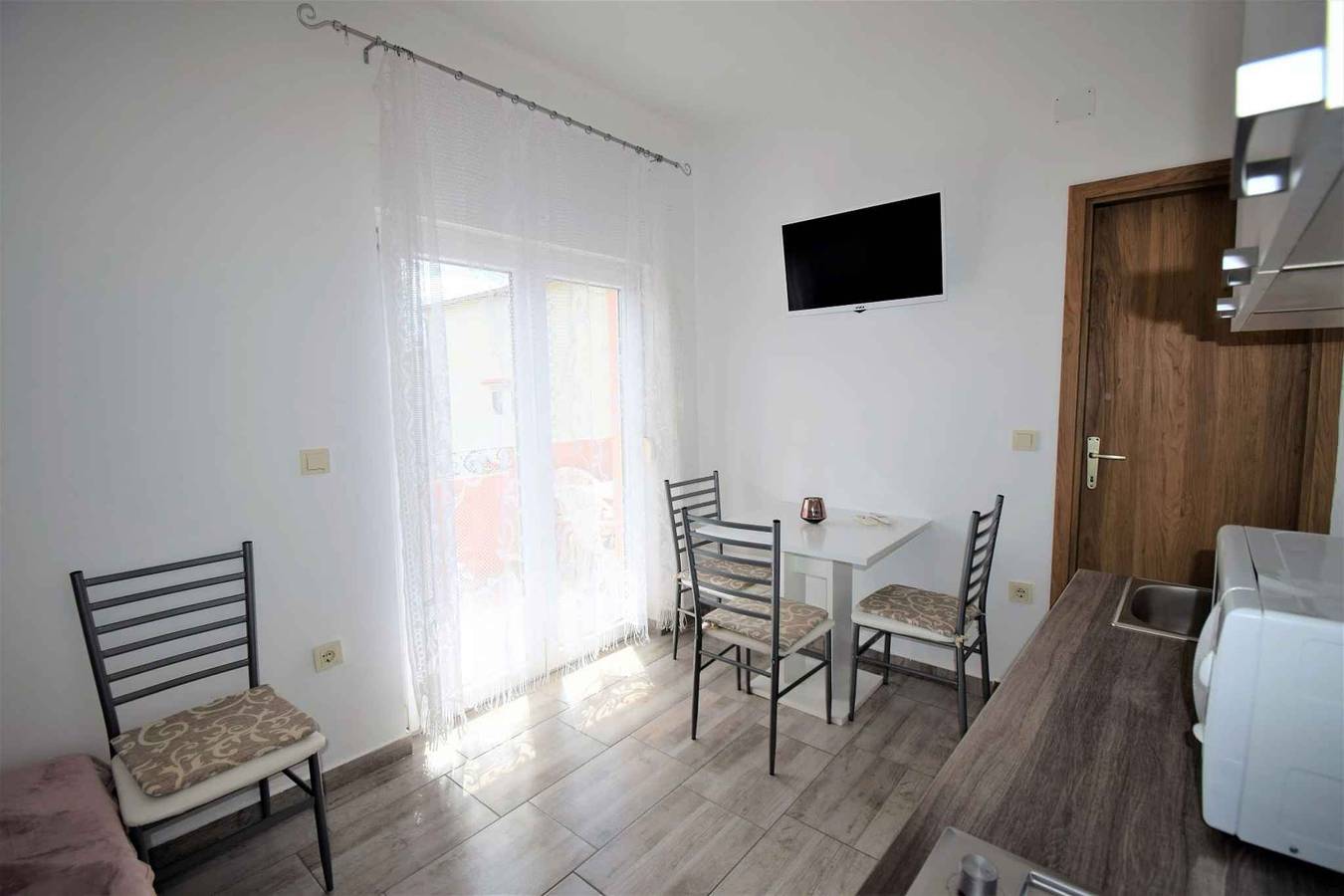 Ganze Ferienwohnung, Ferienwohnung mit einem Balkon in Lopar, Rab