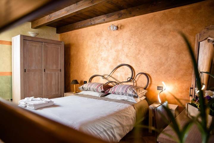 Chambre d’hôte pour 6 personnes, avec sauna ainsi que jardin et jacuzzi dans Lombardie - 4