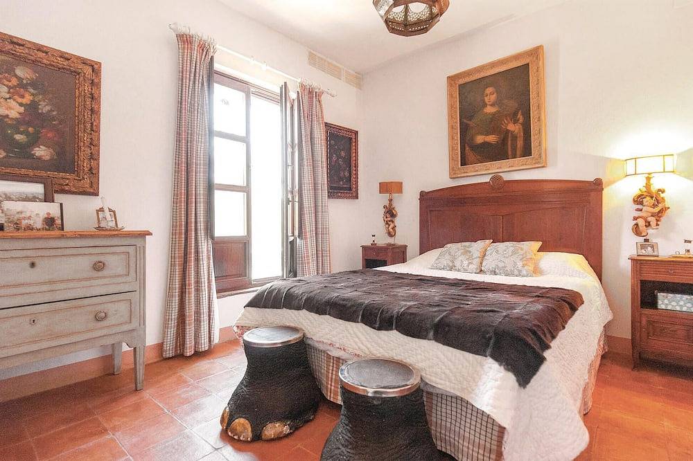 Gorgeous home in Higuera de la Sierra in Zufre, Sierra de Aracena y Picos de Aroche