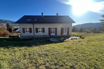 Gîte pour 15 personnes à Hauteville-Lompnes