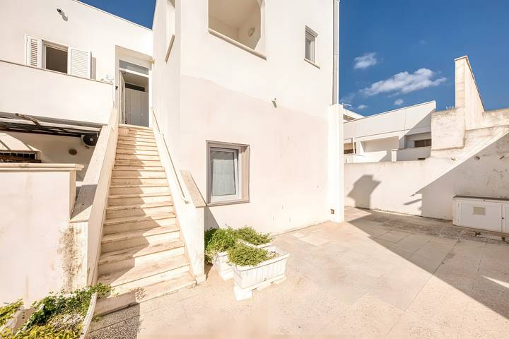 Hel lejlighed, Apartment 'Grande Struttura - Matrimoniale 6' with Balcony, Wi-Fi and Air Conditioning in Ugento, Taranto-bugten