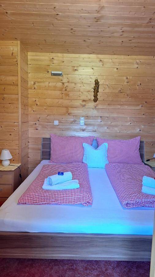 Ferienwohnung für 2 Personen, mit Terrasse und Garten sowie Pool in Thiersee - 2