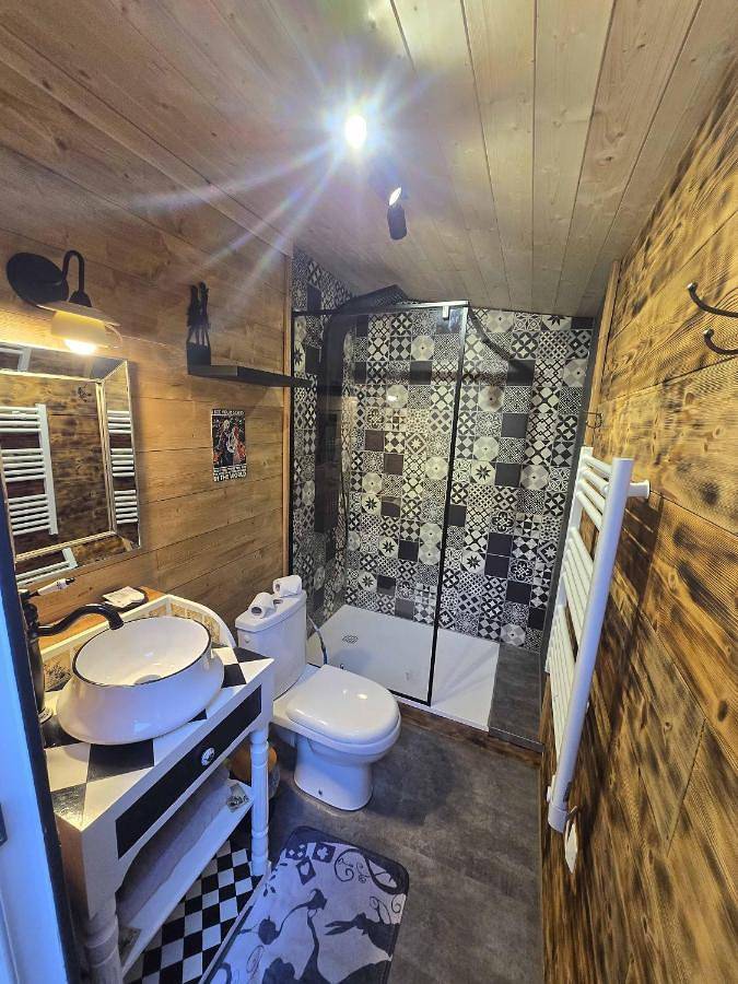 Chambre d’hôte pour 5 personnes, avec jacuzzi ainsi que jardin et piscine en Savoie - 4