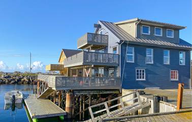 Ferienhaus für 10 Personen, mit Garten und Ausblick sowie Terrasse, mit Haustier in Møre og Romsdal