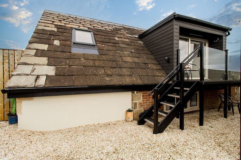 Picturesque Cottage With Views in Wakefield, West Yorkshire
