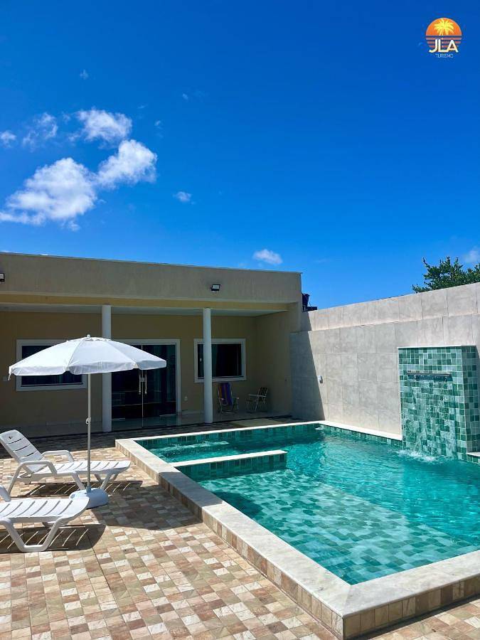 Casas e apartamentos de temporada para 12 pessoas, com balcão e piscina e ainda jacuzzi em Paripueira