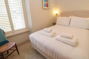 Holiday Home for 6 People in Penzance, Cornwall, Photo 1