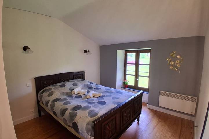 Location de vacances pour 9 personnes, avec jardin et terrasse à Lavaudieu - 2