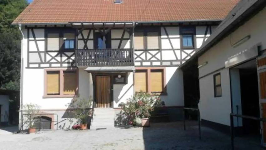 Ferienhaus für 14 Personen, mit Pool in Mörlenbach