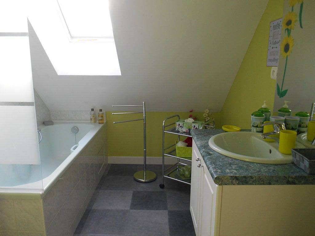 Chambres d'hôtes "Au Fil de l'Eau" - Chambre la Gabare in Beaufort-en-Vallée, Région d'Angers