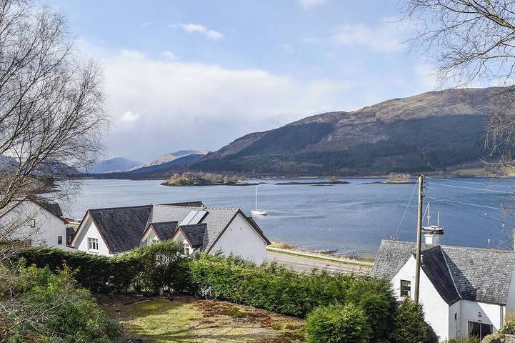 Log cabin for 7 people, with garden in Glencoe