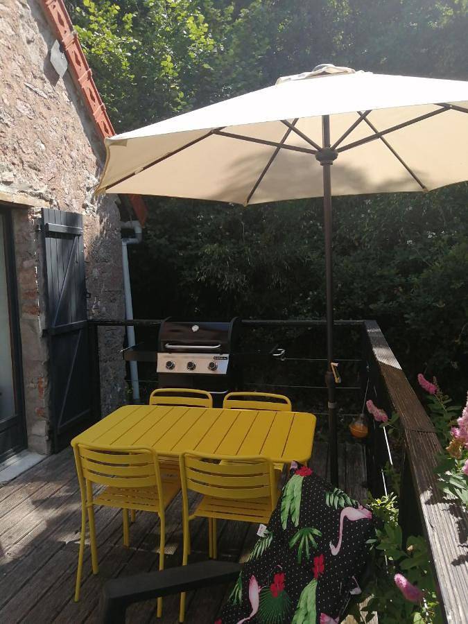 Location de vacances pour 4 personnes, avec vue et terrasse à Alligny-en-Morvan - 2