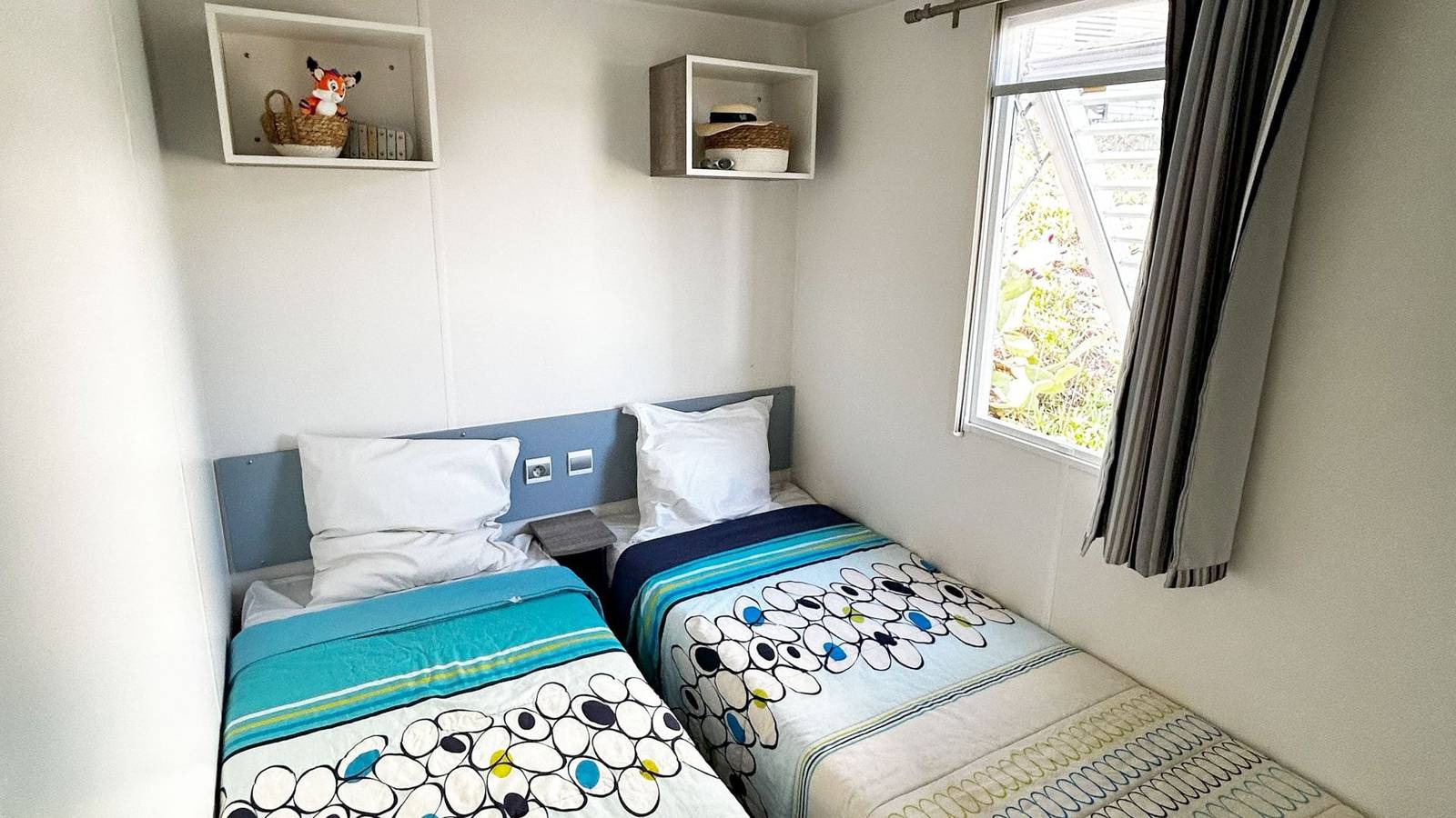 Caravane pour 4 personnes avec piscine in Le Muy, Région de Draguignan