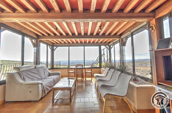 Gîte pour 9 personnes, avec jardin à Fleurie - 4