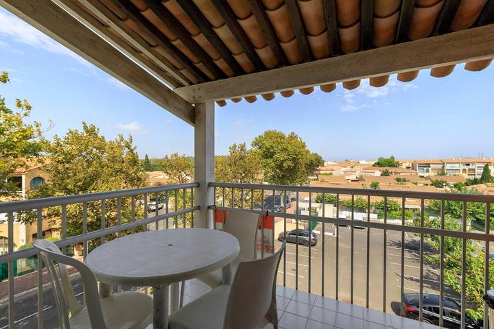 Apartamento entero, Apartamento «Cap d’Agde - Primavera - 1» con piscina compartida, terraza privada y aire acondicionado in Cap d'Agde, Agde