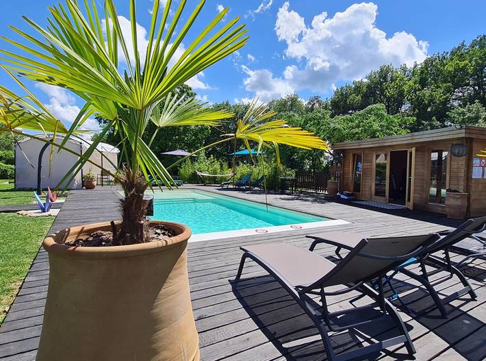 Gîte pour 3 personnes, avec jacuzzi ainsi que piscine et jardin - 1