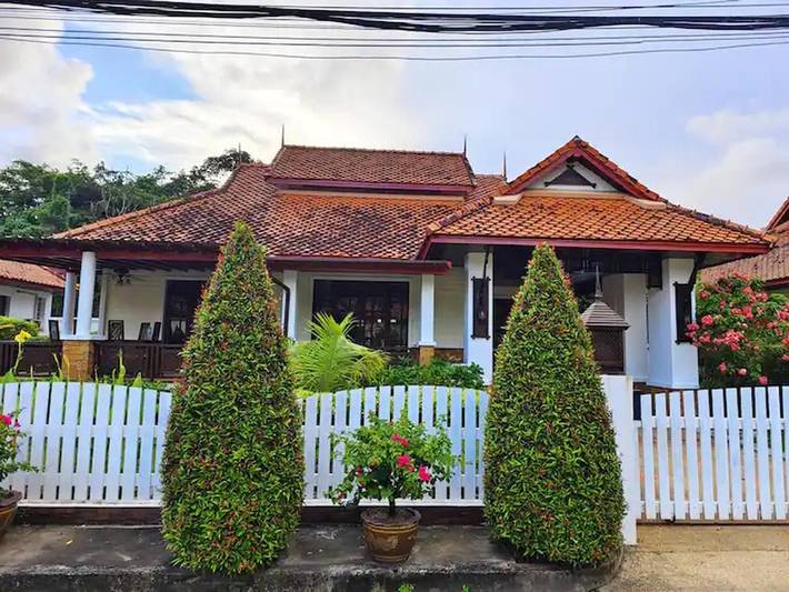 Villa för 6 Personer, med trädgård samt pool och bastu, med husdjur i Kamala