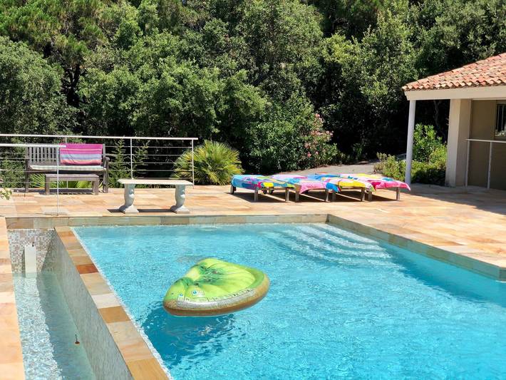 Villa pour 10 personnes, avec Terrasse et Piscine dans Gigaro