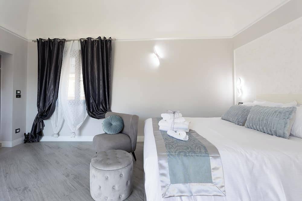 Cozy studio apartment within walking distance of hospital in Vercelli, Vercelli Provinsen