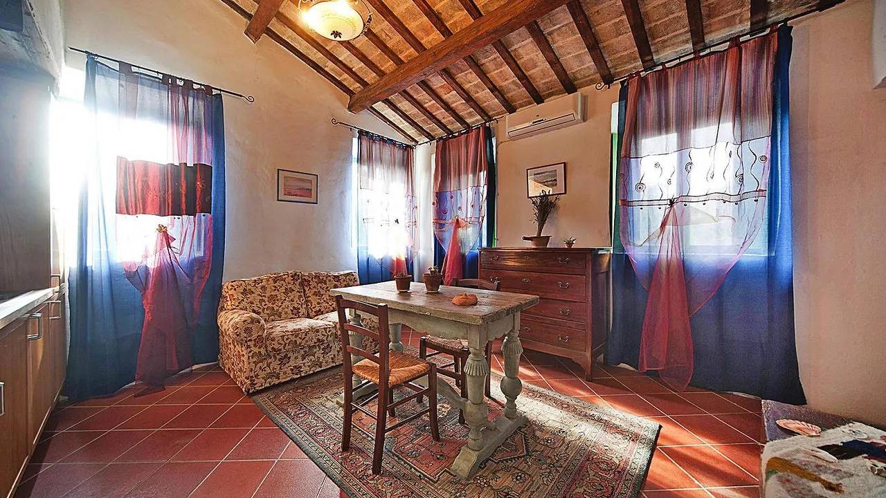 Appartamento intero, Appartamento vacanze per 2 persone con piscina in Marche