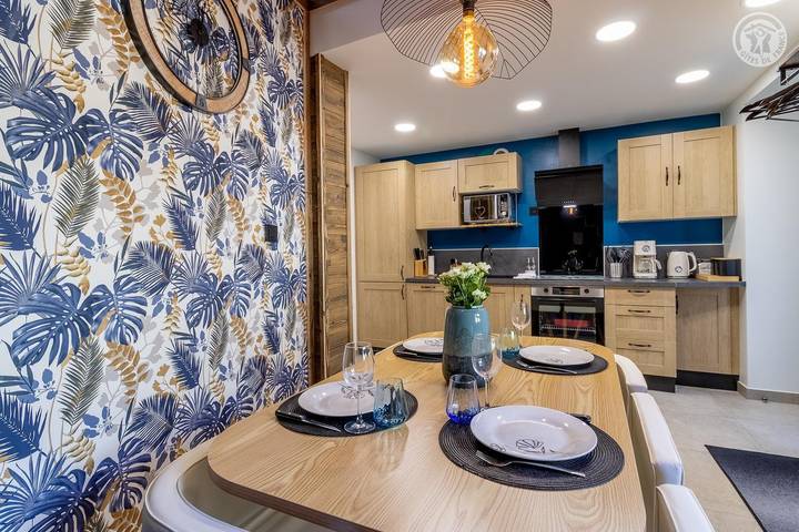 Gîte pour 6 personnes, avec balcon à Saint-Avre