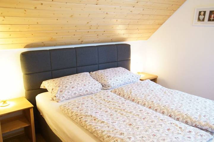 Ganze Wohnung, Die Ferienwohnung „Karlstein“ bietet auf 52m² Platz für zwei bis vier Personen in Triberg, Südschwarzwald