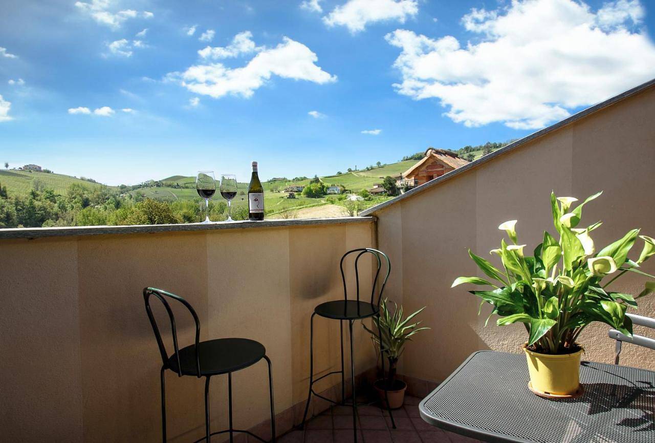 Double Room in Barolo, Langhe
