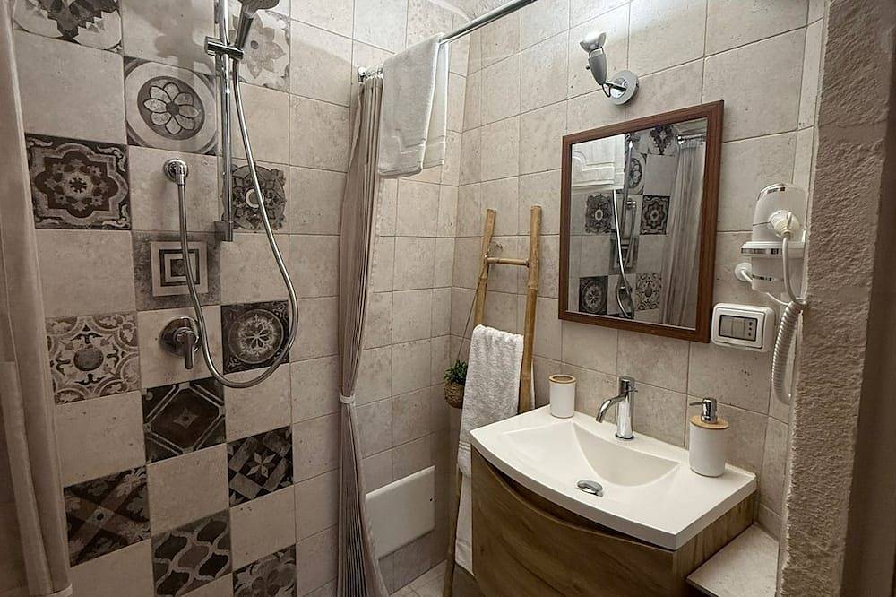 Entire apartment, Bright and welcoming historic apartment in Martina Franca in the Itria Valley. in Martina Franca, Taranto Province