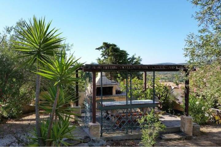 Gîte pour 2 personnes, avec jardin à Porto Ottiolu - 2