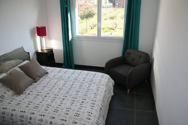 Location de vacances pour 14 personnes, avec jardin et terrasse à Pignans - 4