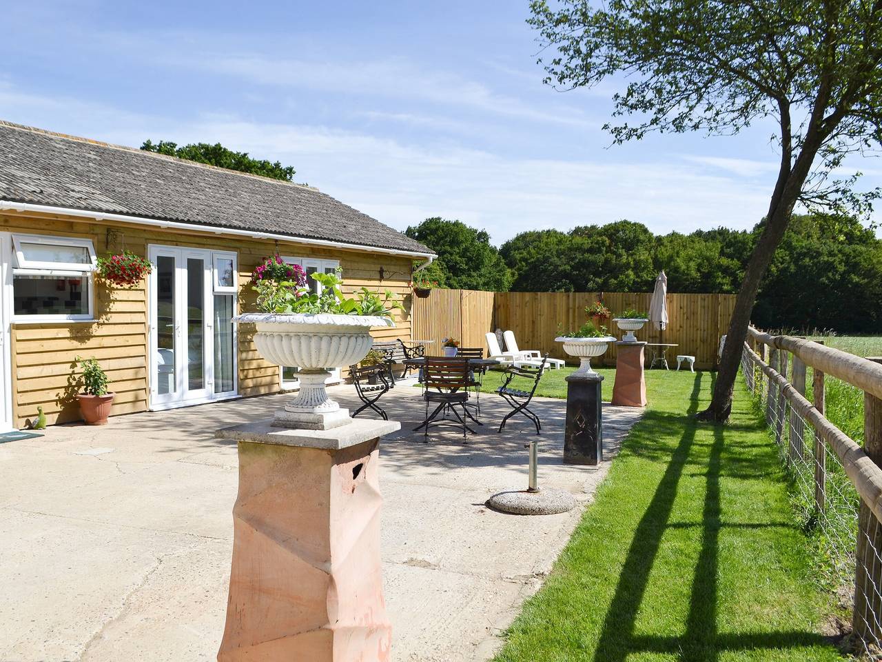 Glamping for 4 People in Bilsington, Kent