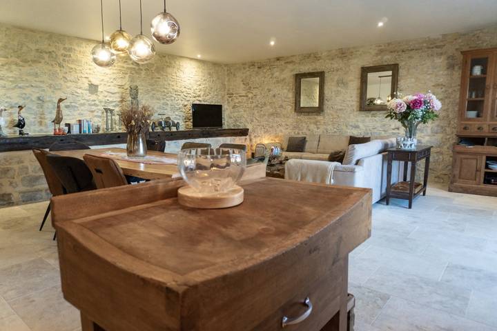 Gîte pour 8 personnes, avec piscine ainsi que jardin et terrasse dans Cœur de Causse - 4