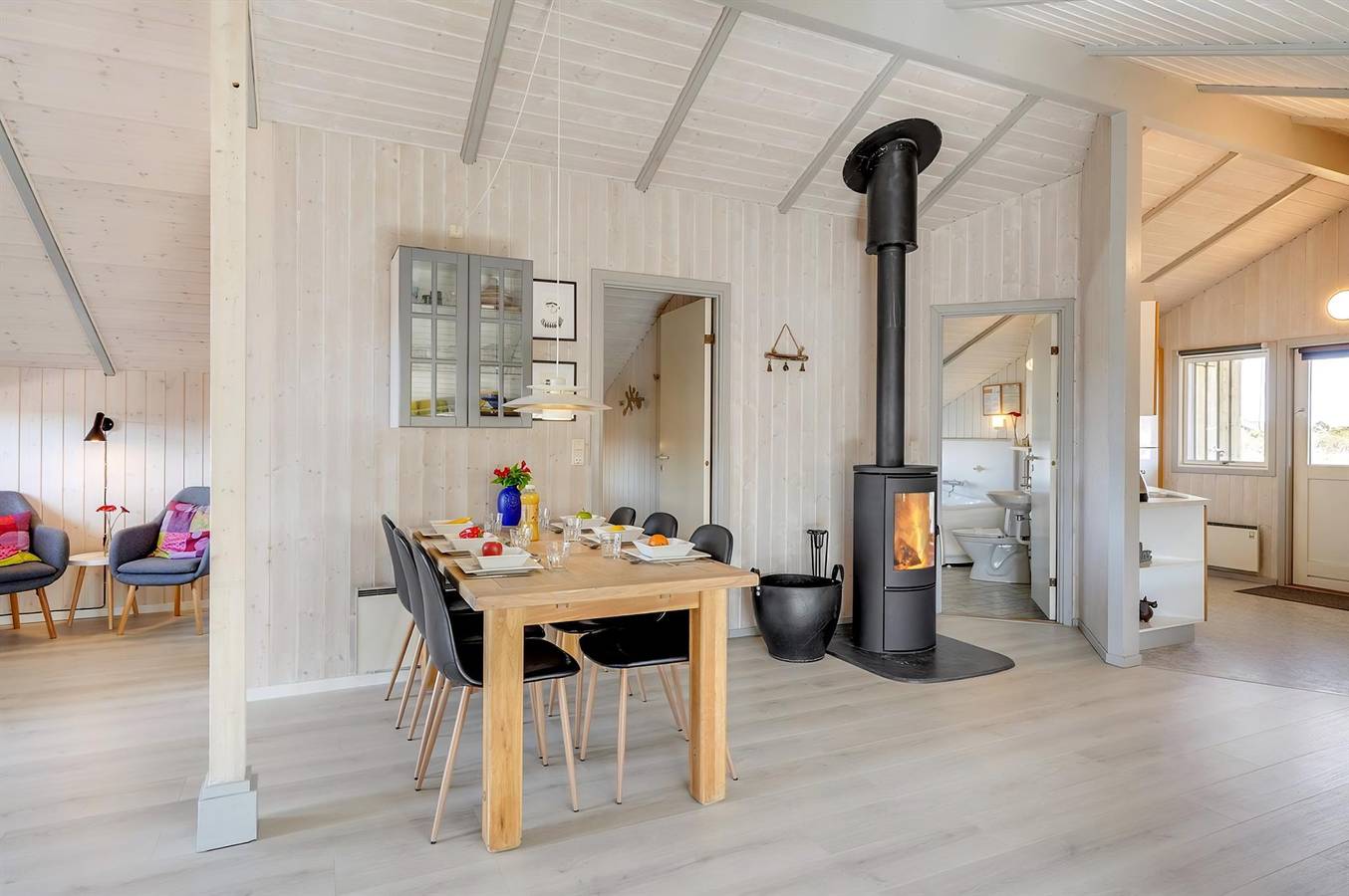 Beautiful home in Hvide Sande w/ Sauna, 3 Bedrooms and Wifi in Skodbjerge, Haurvig