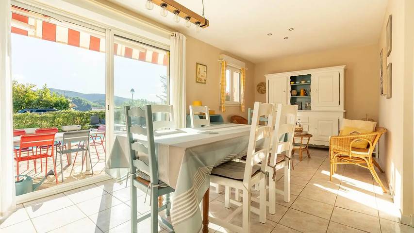 Location de vacances pour 9 personnes, avec jardin et piscine, animaux acceptés à Roquebrun - 4