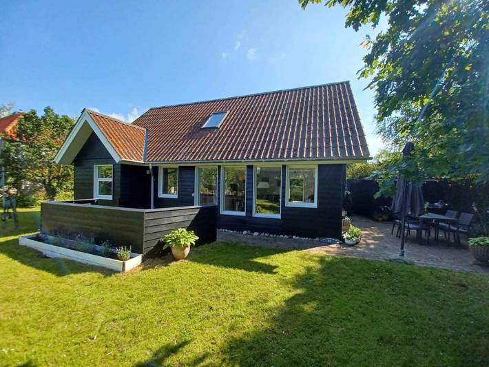 Ferieudlejning for 7 personer, med have i Vejlby Fed