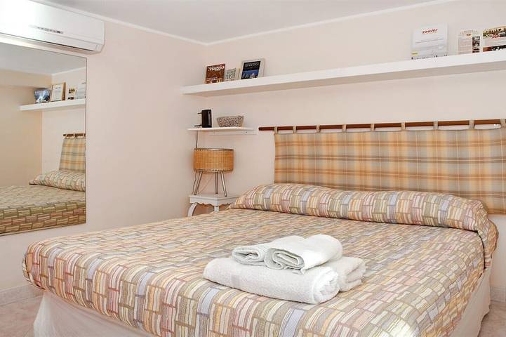 Entire apartment, Etna, Taormina penthouse with kitchen and private bathroom near Taormina, Catania in Stazzo, Acireale