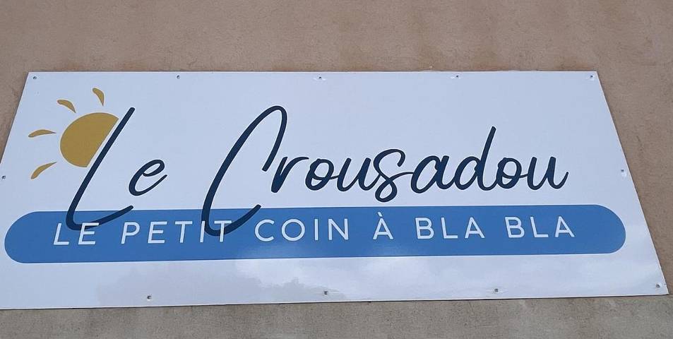 Location de vacances pour 6 personnes, avec jardin et vue ainsi que piscine et terrasse, adapté aux familles à Rocbaron - 4