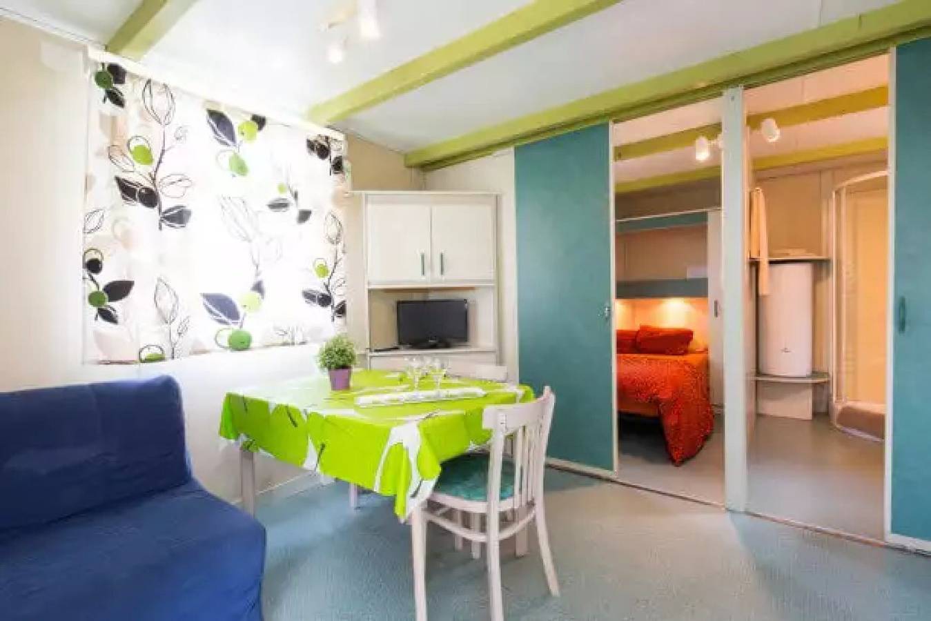 Camping 3 étoiles - Piscine - eecbbb in Calella, Costa del Maresme