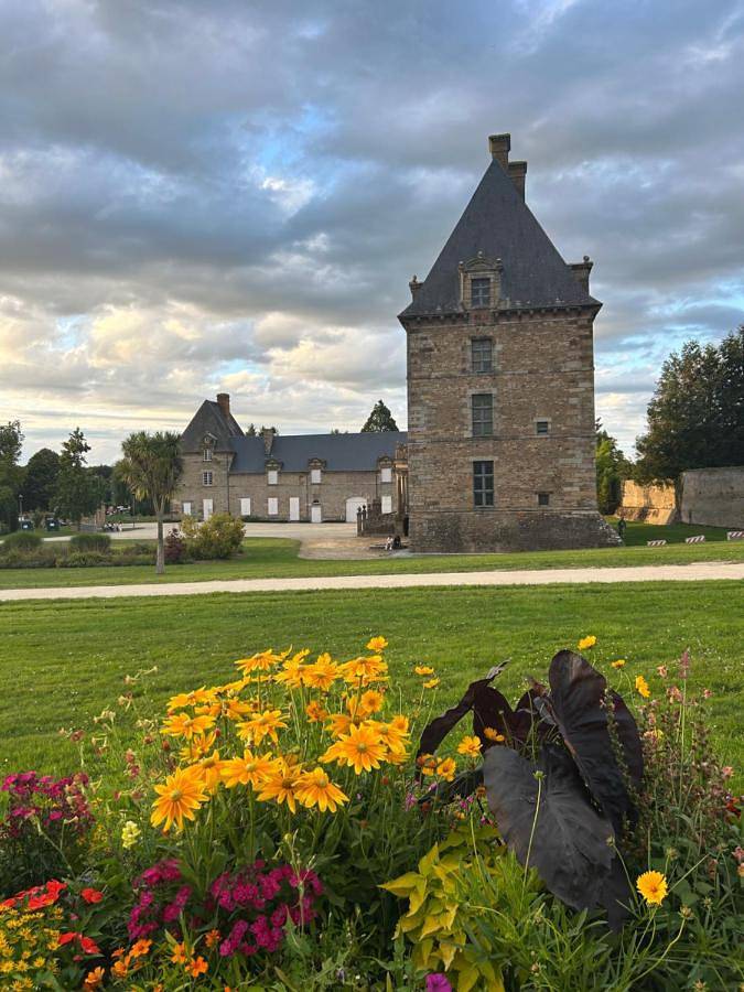 Location de vacances pour 6 personnes, avec jardin à Ducey - 3
