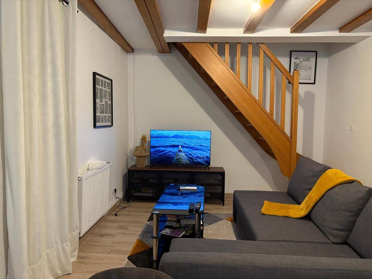 Appartement entier, Three-Bedroom Apartment in Montélimar, Région de nyons