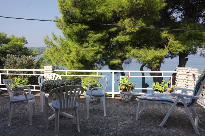 Apartament wakacyjny dla 6 osób, z balkon/ taras w Šolta