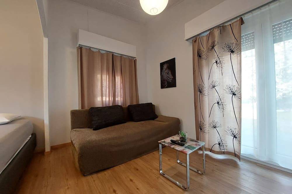 1-bedroom bungalow in adorable St. Maurice attached parking and private terrace in St-Maurice, Saint-Maurice (Schweiz)