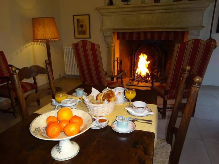 Chambre d’hôte pour 3 personnes, avec piscine ainsi que vue et jardin à Uzès - 2