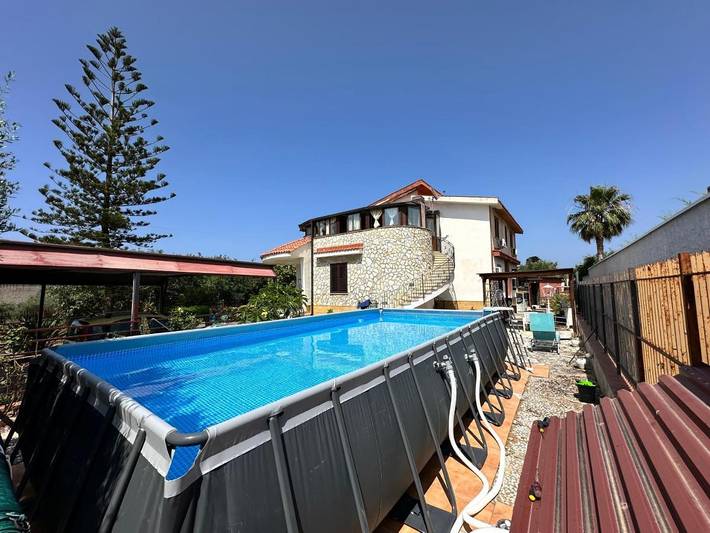 Casa vacanza per 5 persone, con Balcone e Terrazza nonché Giardino e Piscina a Misilmeri