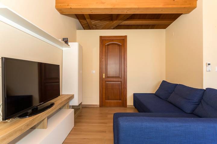 Maison de Vacances Casetta delle Rose avec A/C et Wi-Fi in Viagrande, Etna