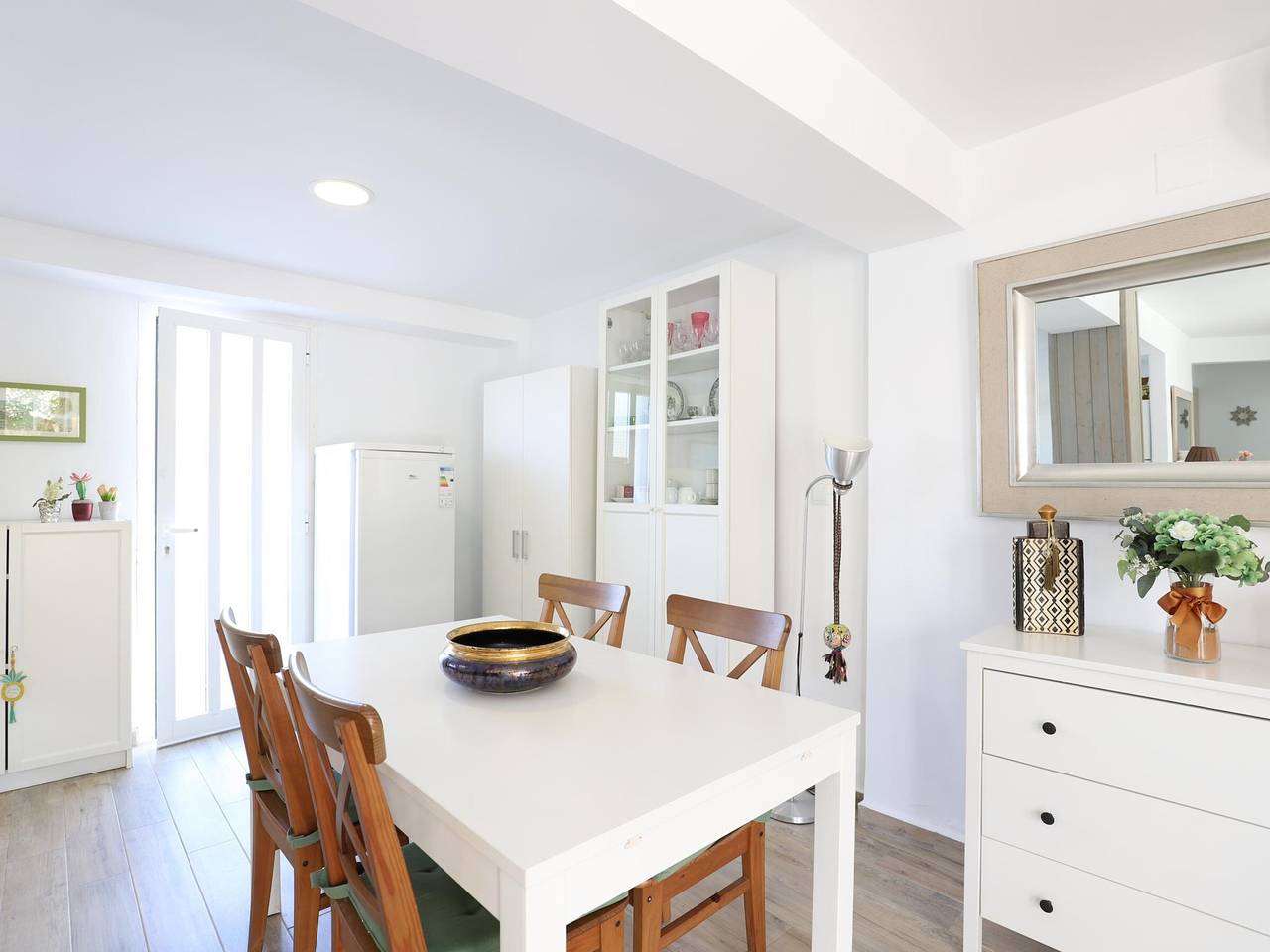 Apartamento en villa compartiendo piscina y jardín in Playa de Almardá, Sagunto