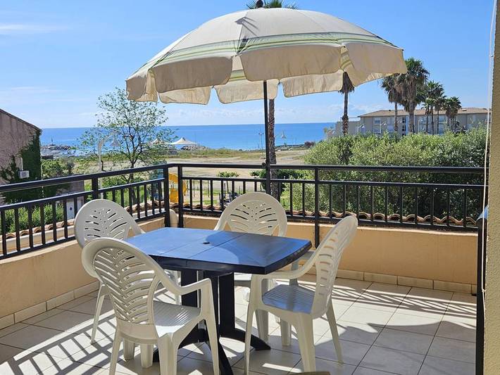 Appartement entier, Studio Confortable à Climatiseur, Piscine Résidentielle in Sari-Solenzara, Arrondissement de Sartène